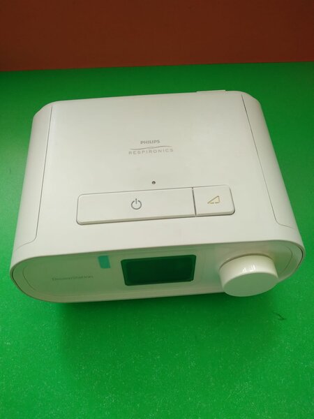 Aparat pt. Apnee CPAP Philips, an  06.2023, second hand, aproape nou